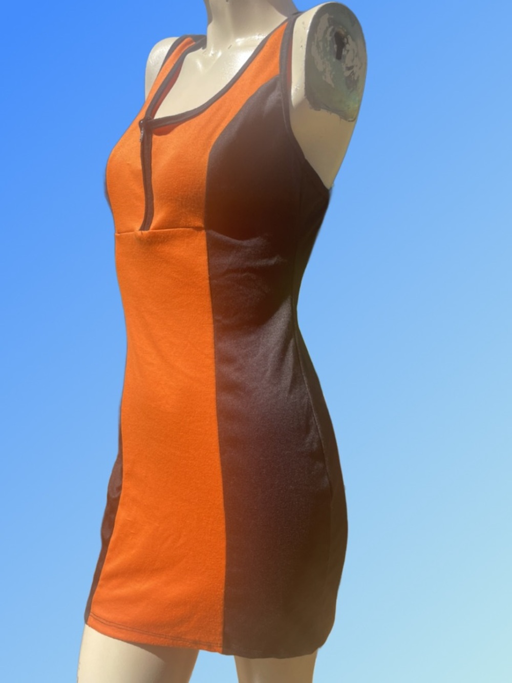 Vintage Sleeveless Orange & Black Zip-Front Bodycon Dress - Picture 4 of 10